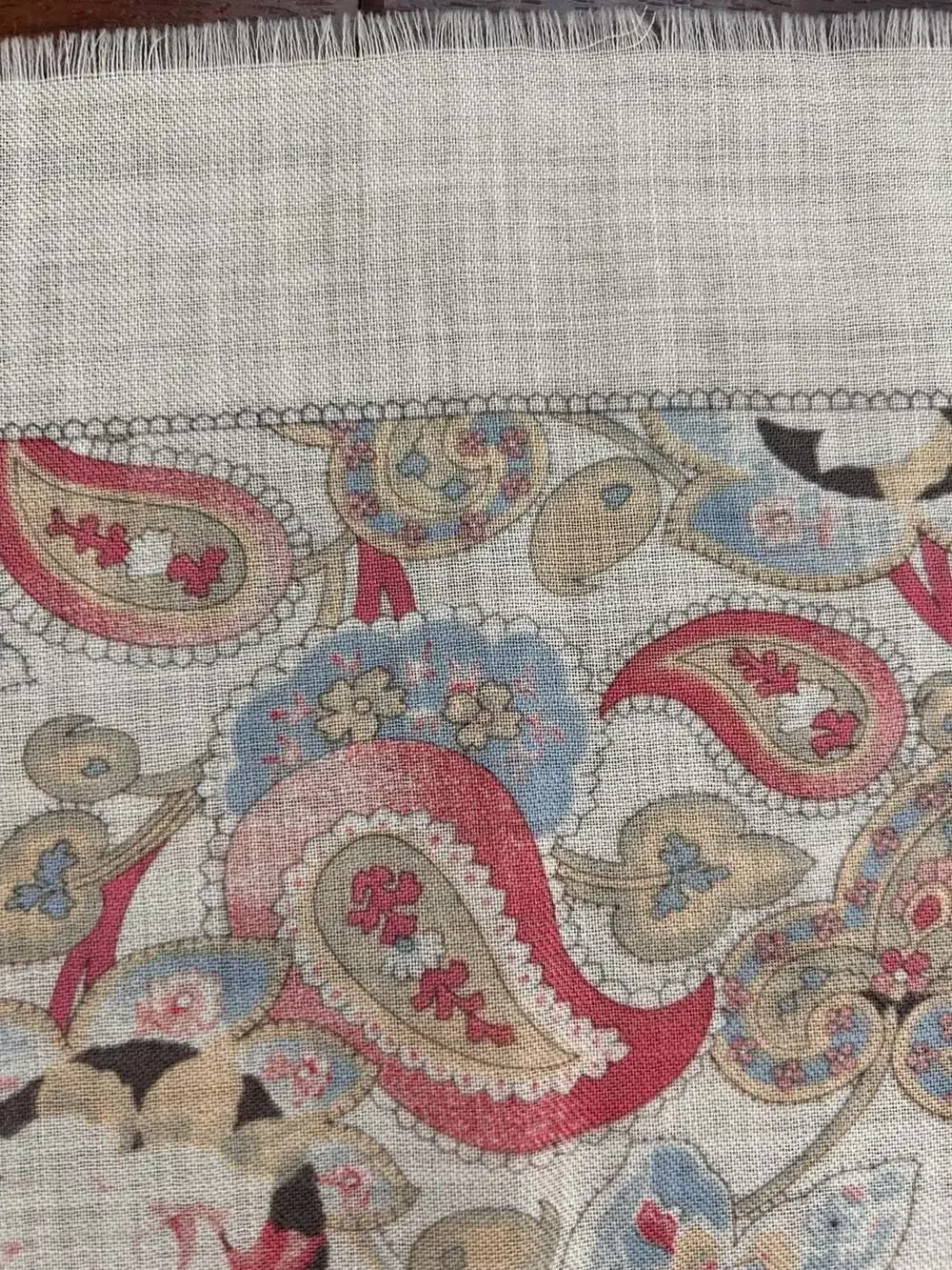 Vintage Club 7 Echo Paisley Floral Print Square Scarf, approx. 36”